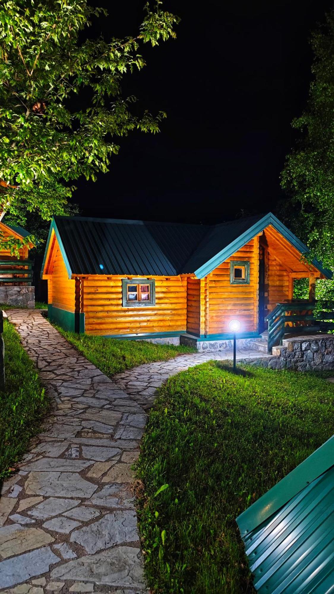 Kozak Apartments & Restaurant Мойковац Екстериор снимка