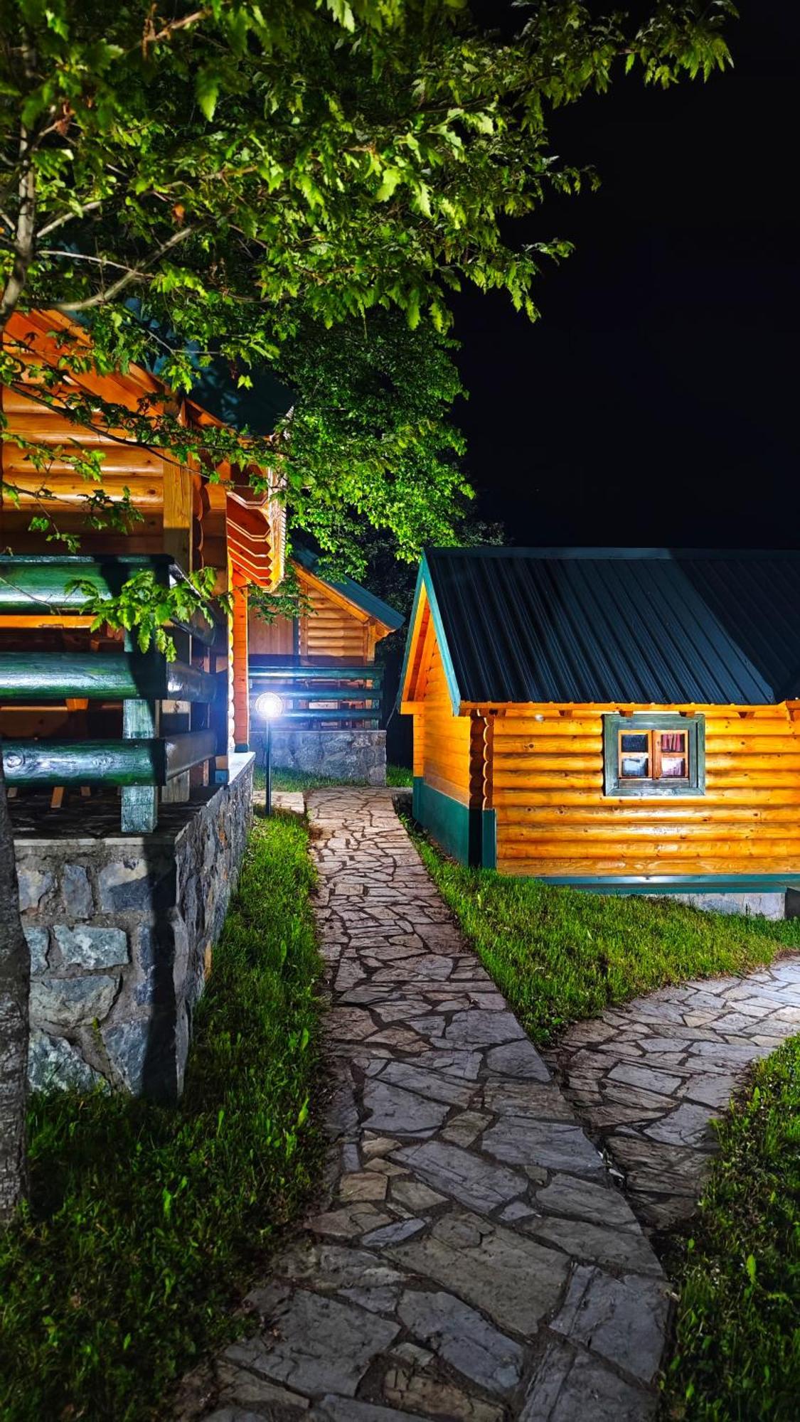 Kozak Apartments & Restaurant Мойковац Екстериор снимка